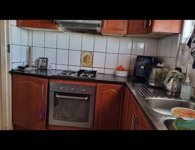 2 BEDROOM APARTMENT FOR SALE IN MALVERN